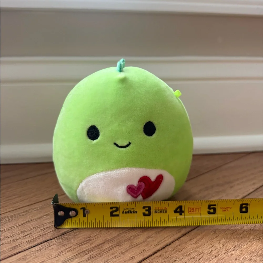 Squishmallow Green Dinosaur Small Size, Valentines Edition